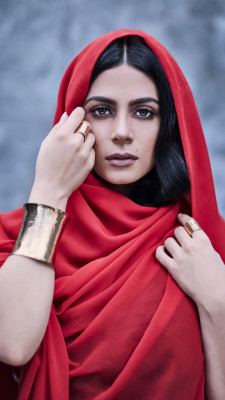 Emeraude Toubia pic #951468