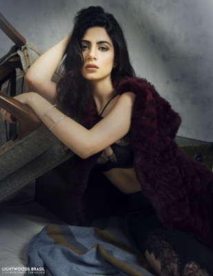 Emeraude Toubia pic #905502