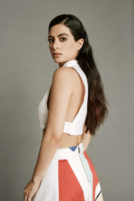 Emeraude Toubia pic #942351