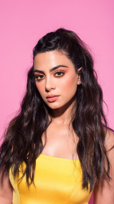 Emeraude Toubia pic #1111731