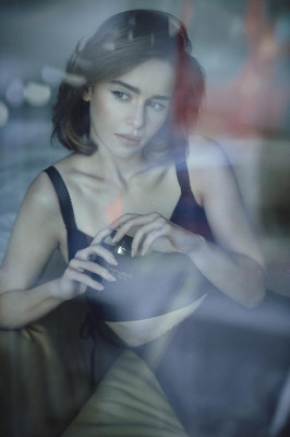 Emilia Clarke pic #1209475