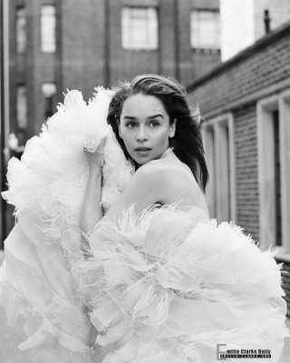 Emilia Clarke pic #1358187