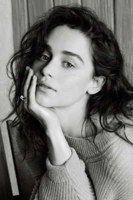 Emilia Clarke pic #669668