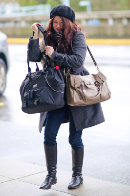 Emilie De Ravin pic #751663