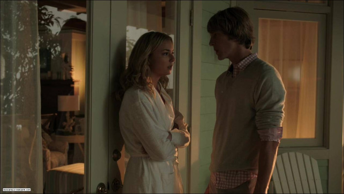 Emily van Camp pic #1249948