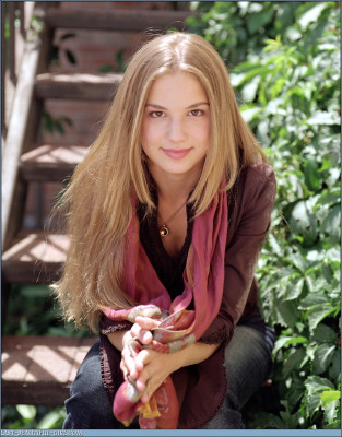 Emily van Camp pic #1264598