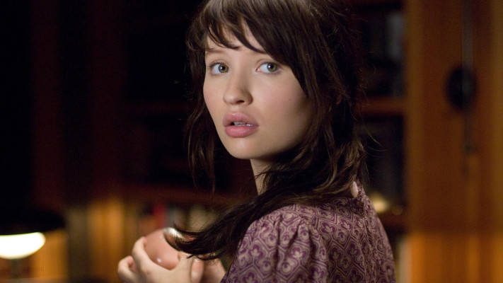 Emily Browning pic #849610