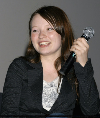 Emily Browning pic #679673