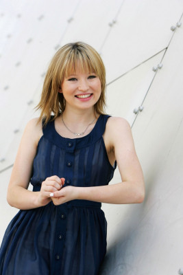 Emily Browning pic #211712