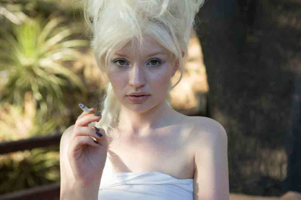 Emily Browning pic #678632