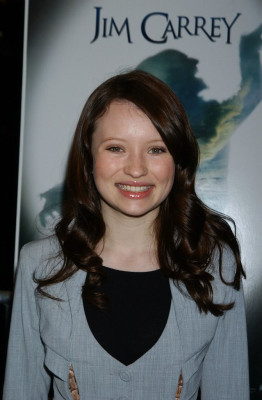 Emily Browning pic #679697