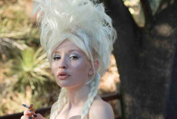 Emily Browning pic #678627