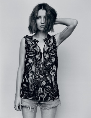 Emily Browning pic #723828