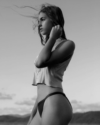 Emily Feld pic #1072085