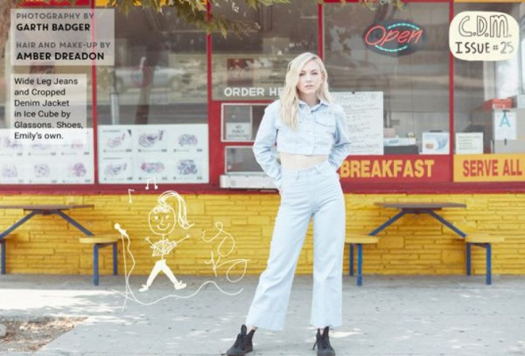 Emily Kinney pic #1073255