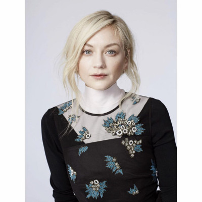 Emily Kinney pic #1067238