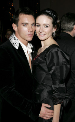 photo 28 in Emily Mortimer gallery [id209817] 2009-12-04 00:00:00