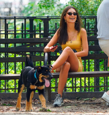 Emily Ratajkowski pic #1165993