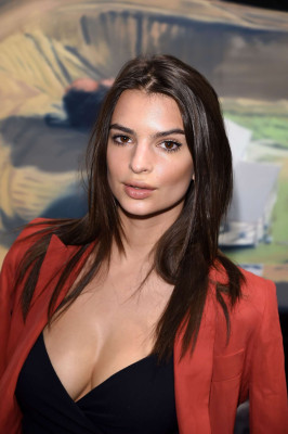 photo 18 in Emily Ratajkowski gallery [id746196] 2014-12-08 00:00:00