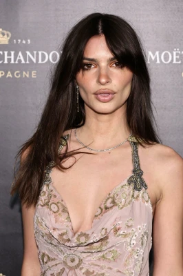 photo 25 in Ratajkowski gallery [id1318355] 2022-12-26 00:00:00