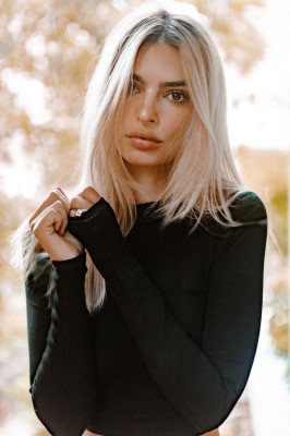 Emily Ratajkowski pic #1219388