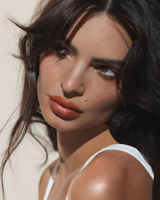 photo 26 in Emily Ratajkowski gallery [id1343918] 2024-02-14 00:00:00