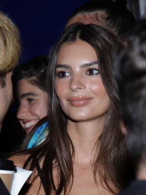 Emily Ratajkowski pic #1177908
