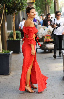 Emily Ratajkowski pic #868865