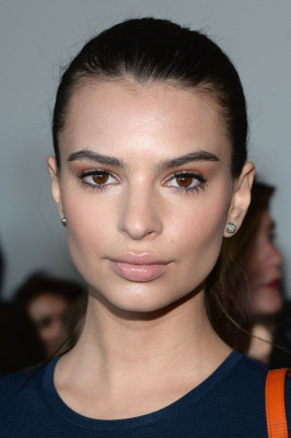 Emily Ratajkowski pic #760550