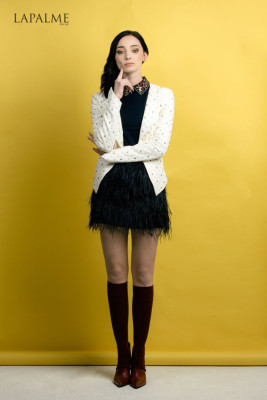 Emma Dumont pic #1184686