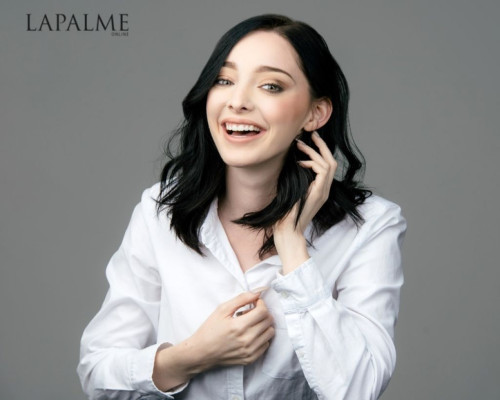 Emma Dumont pic #1184688