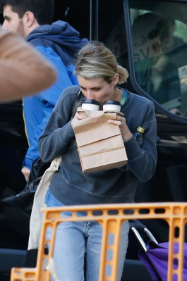 Emma Roberts pic #1024565