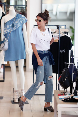 Emma Roberts pic #924606