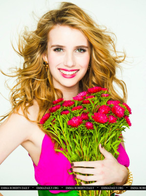 Emma Roberts pic #714405