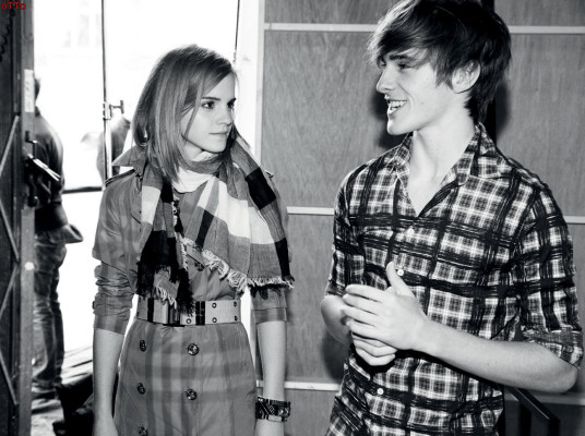 Emma Watson pic #244039