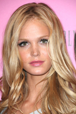 Erin Heatherton pic #378461