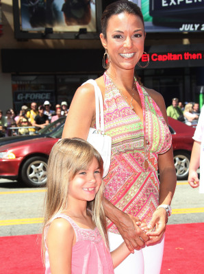 Eva LaRue pic #235106