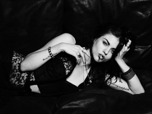 Frances Bean Cobain pic #397104