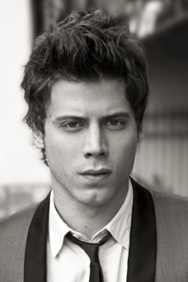 Francois Arnaud pic #624669