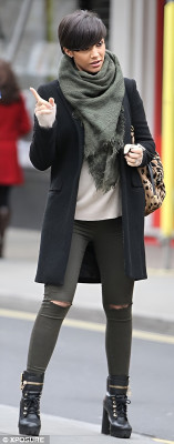 Frankie Bridge pic #1290375