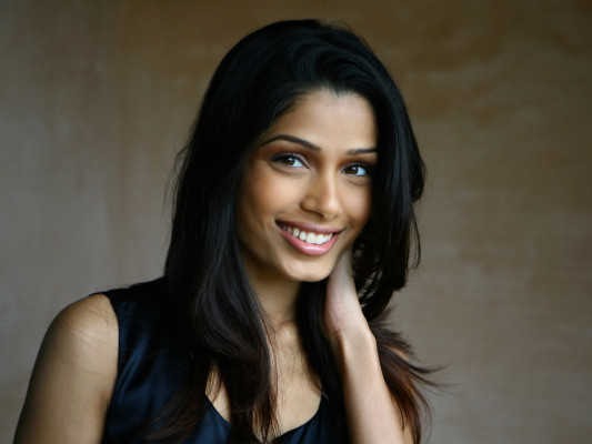 Freida Pinto pic #214316