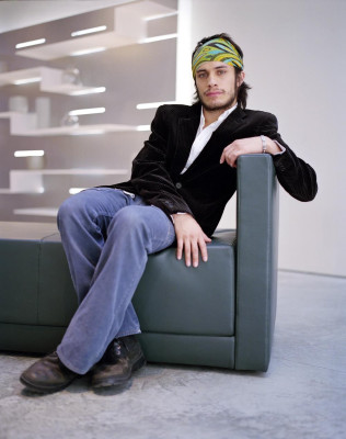Gael Garcia Bernal pic #368438