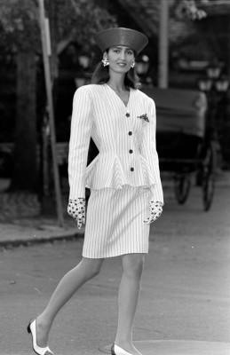 Gail Elliot pic #1367349