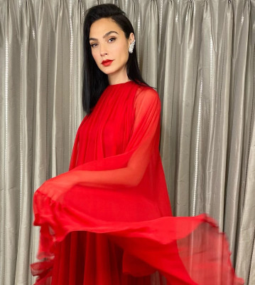 Gal Gadot pic #1247231