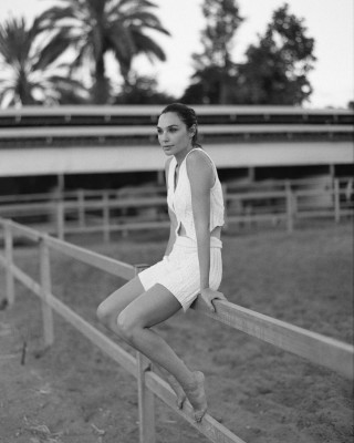 Gal Gadot pic #1345623