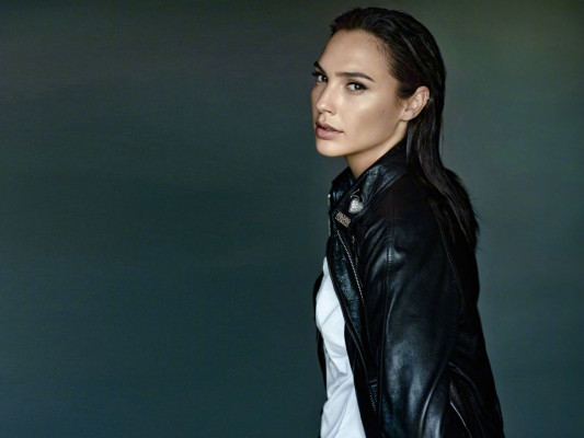 Gal Gadot pic #943127