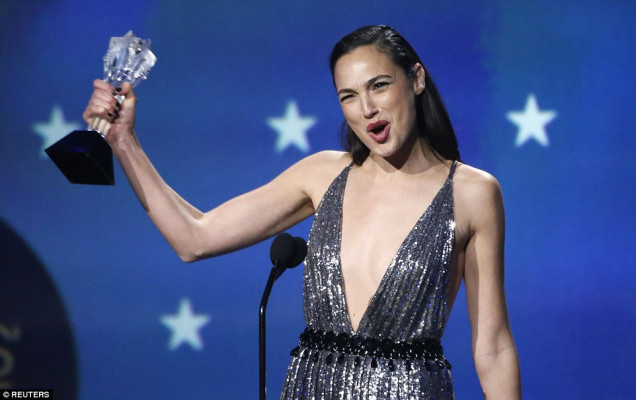 Gal Gadot pic #997953