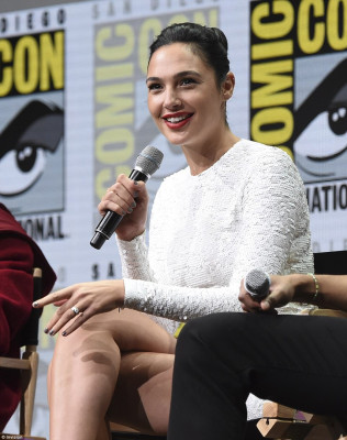 Gal Gadot pic #953462