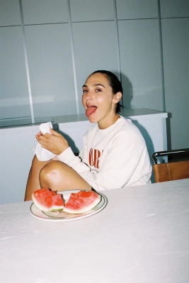 Gal Gadot pic #1295679