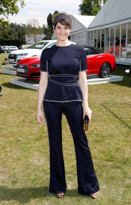 Gemma Arterton pic #931617